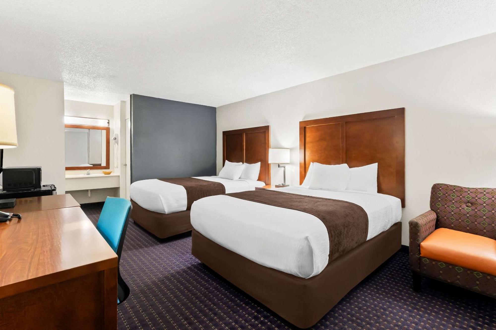 Rodeway Inn Долтон Экстерьер фото